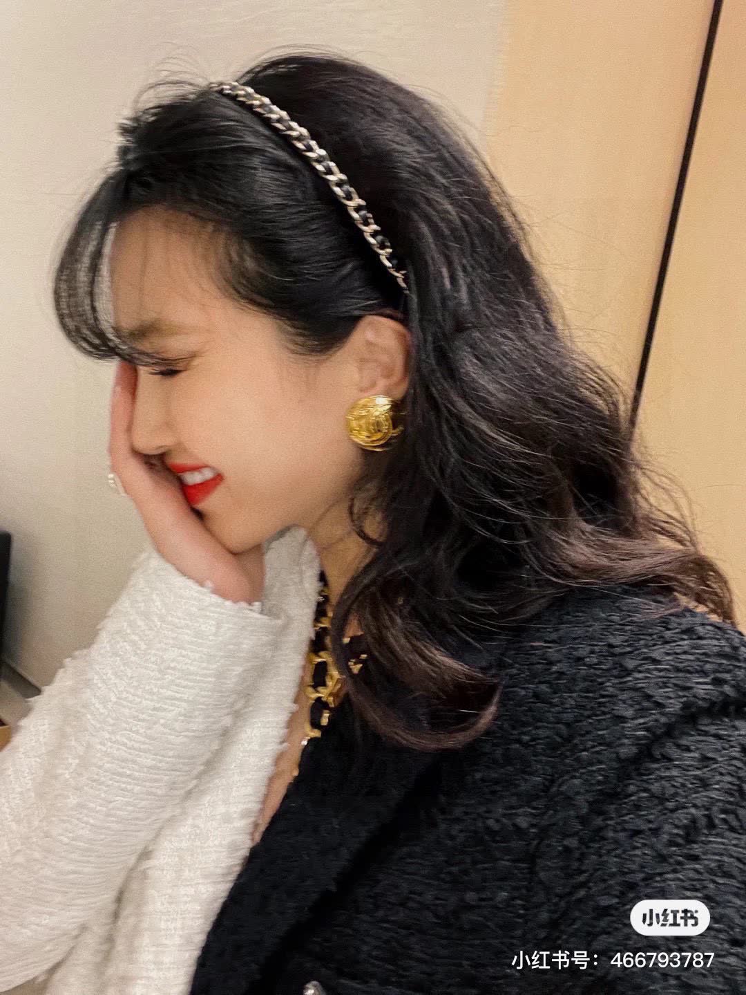 Chanel Chain Link Headband